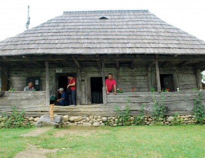 Un „ţăran” din Hobiţa l-a pus pe Rockfeller să-i măture atelierul